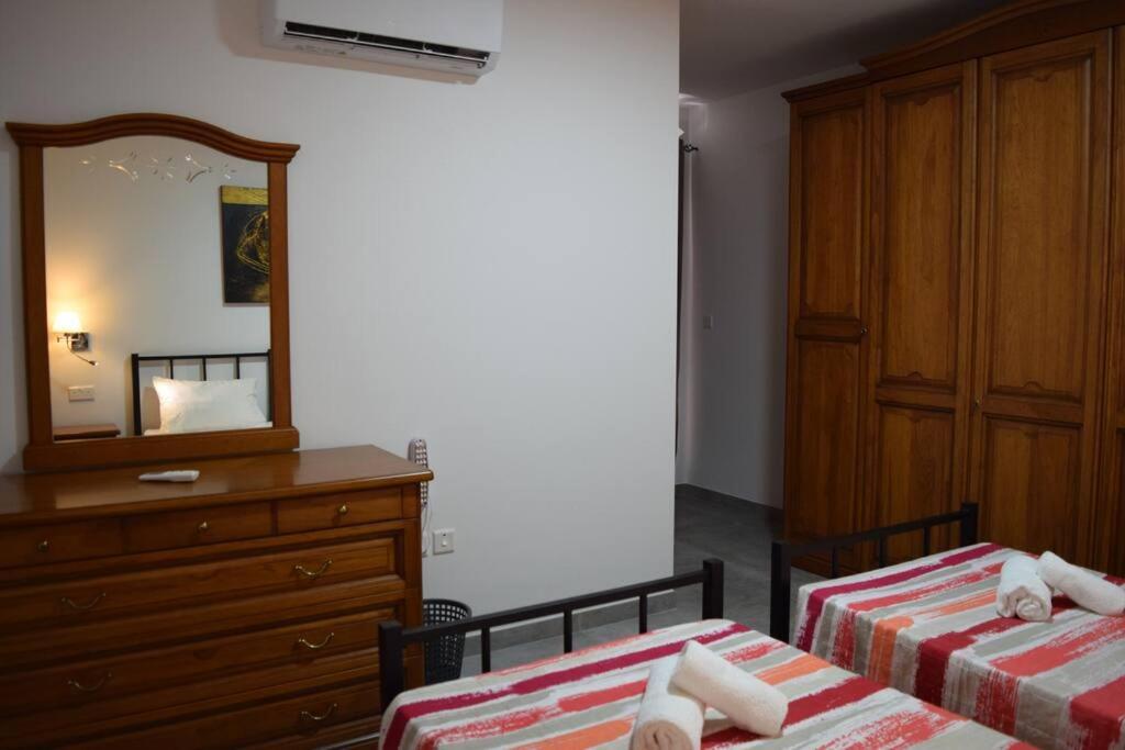 Lovely 3-Bedroom Apartment In L-Iklin Exterior foto